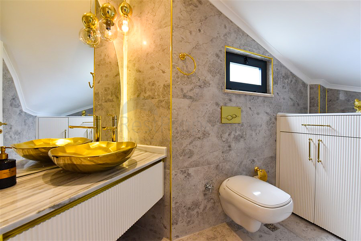 Вилла с дизайнерским ремонтом 5+1