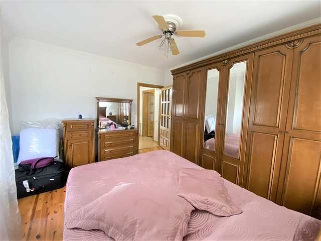 Вилла 6+2 с бассейном в районе Конаклы