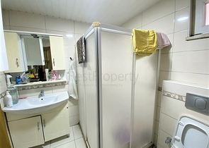 Вилла 6+2 с бассейном в районе Конаклы