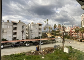 Вилла 6+2 с бассейном в районе Конаклы