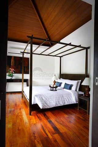 Виллы с собственным бассейном в уютном районе Равай