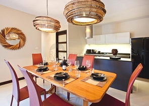 Виллы с собственным бассейном в уютном районе Равай