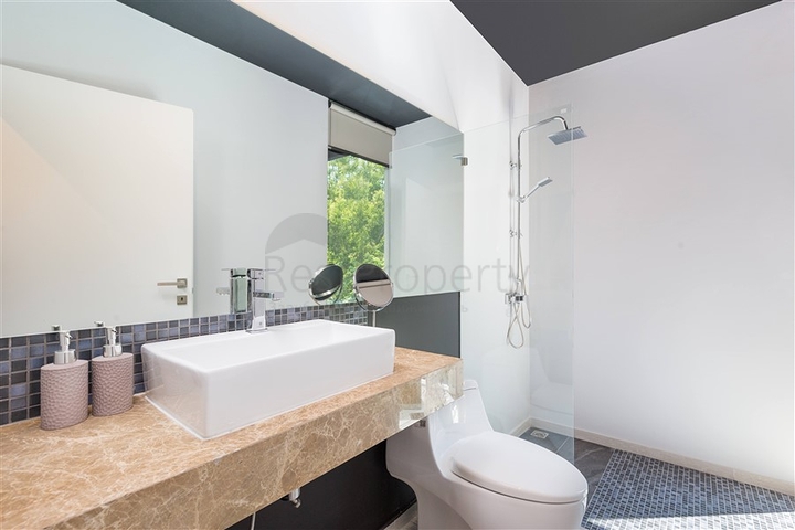 Роскошны виллы и апартаменты в элитном районе Банг Тао