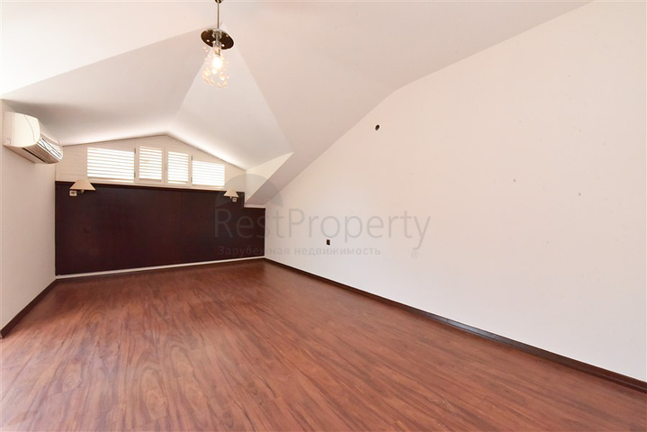 Просторный пентхаус от собственника 3+1 с отдельной кухней в 200 метрах от моря в районе Оба