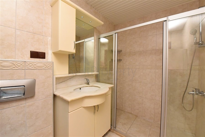 Просторный пентхаус от собственника 3+1 с отдельной кухней в 200 метрах от моря в районе Оба