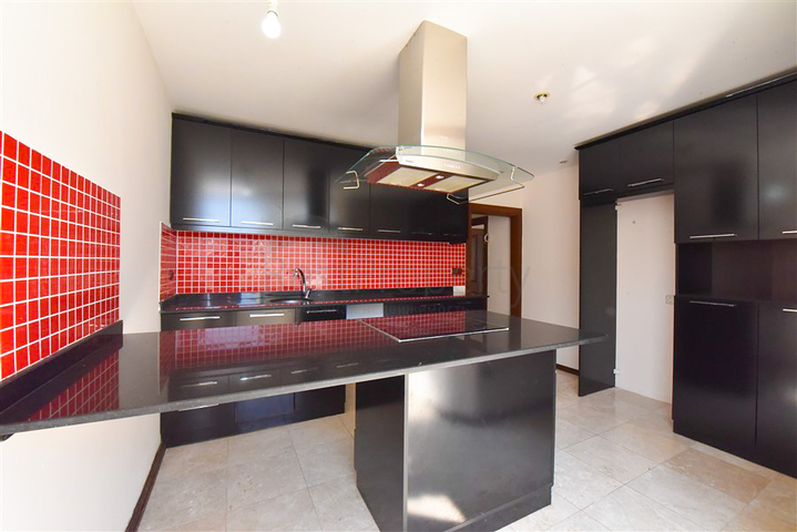 Просторный пентхаус от собственника 3+1 с отдельной кухней в 200 метрах от моря в районе Оба