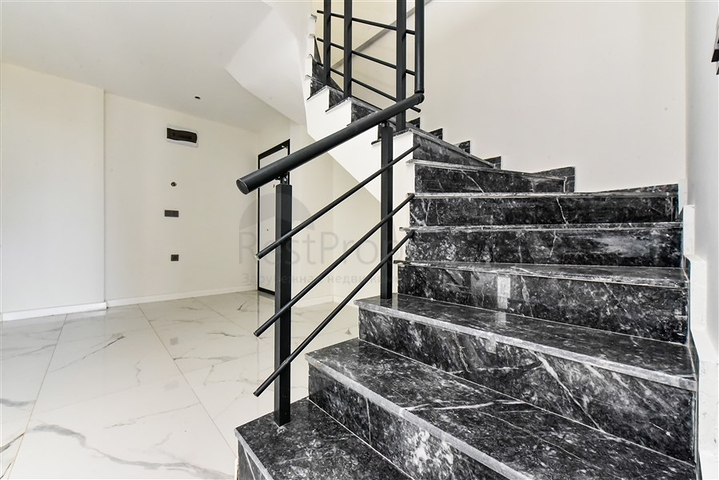 Просторная квартира в новом комплексе района Оба