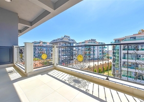 Просторная квартира в новом комплексе района Оба