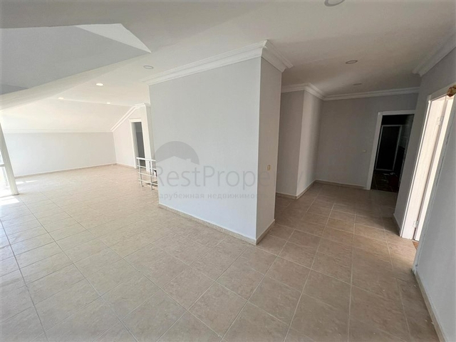 Пентхаус 5+2 с минимальной инфраструктурой в районе Оба