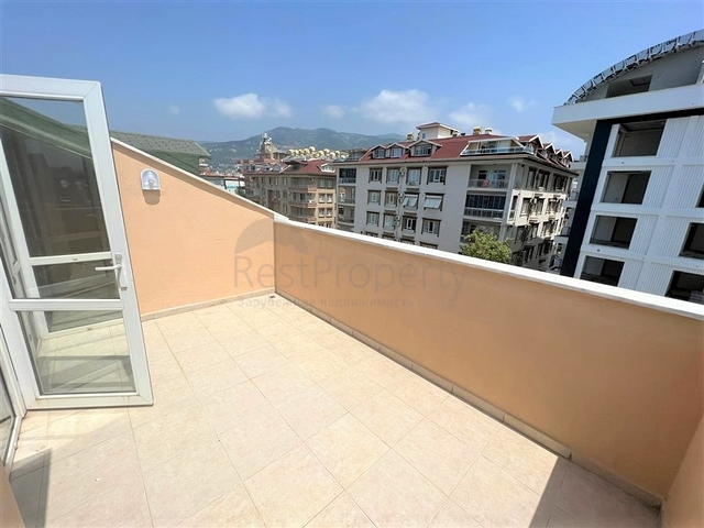 Пентхаус 5+2 с минимальной инфраструктурой в районе Оба