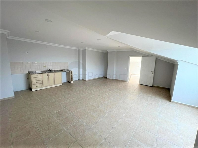 Пентхаус 5+2 с минимальной инфраструктурой в районе Оба