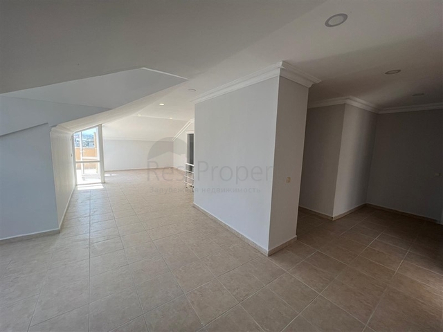 Пентхаус 5+2 с минимальной инфраструктурой в районе Оба