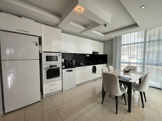 Квартира 2+1 большой площади рядом с торговым центром Аланиум