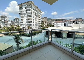 Квартира 2+1 большой площади рядом с торговым центром Аланиум