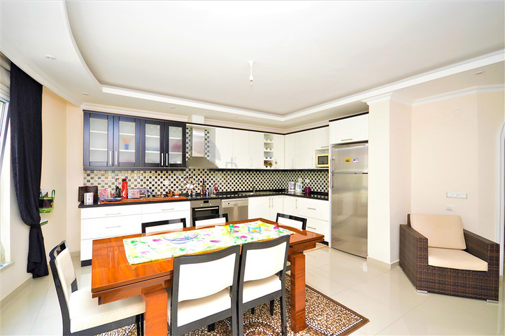 Двухуровневый пентхаус 3+1 в 100 м от моря