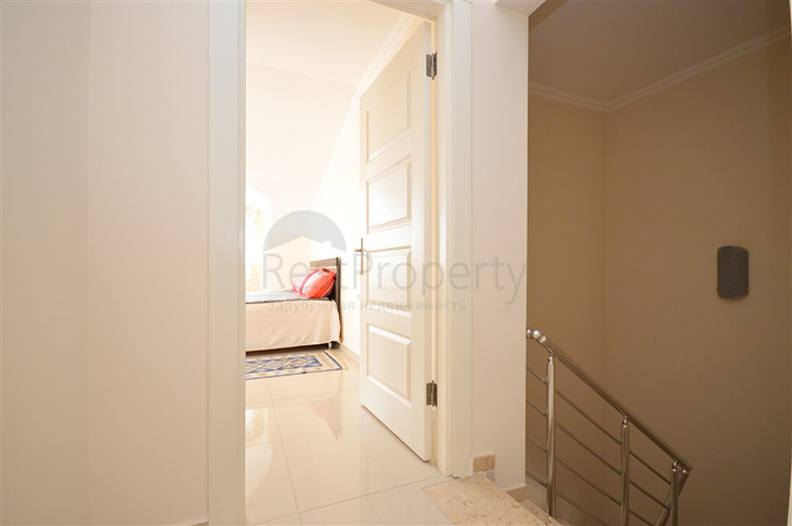 Двухуровневый пентхаус 3+1 в 100 м от моря