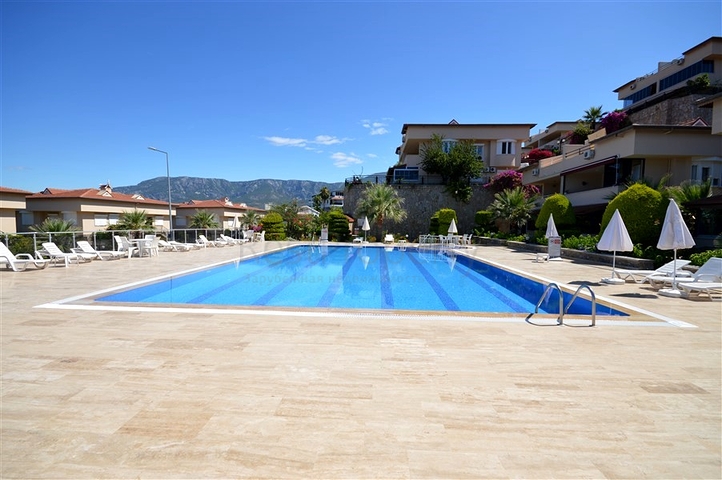 Уютная квартира 2+1 со своим садовым участком