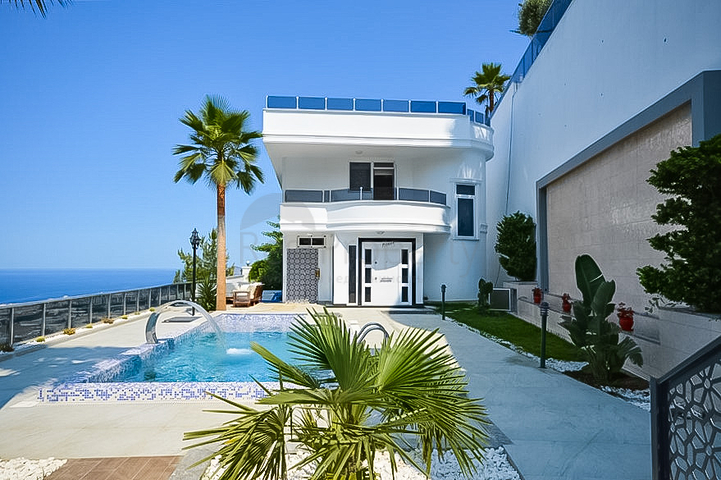 Вилла планировкой 3+1 в живописном районе Каргыджак