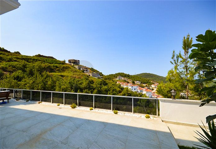 Вилла планировкой 3+1 в живописном районе Каргыджак