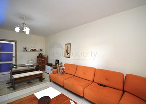 Трехкомнатная просторная квартира с отдельной кухней в районе Оба