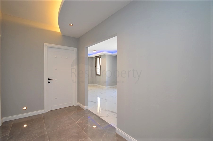 Представляет вам квартиру 1+1 в шаговой доступности к морю в районе Оба