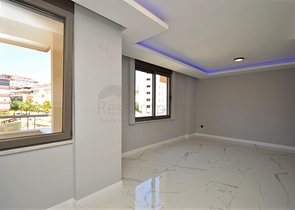 Представляет вам квартиру 1+1 в шаговой доступности к морю в районе Оба