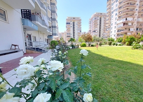 Меблированный пентхаус 4+1 в одном из жилых комплексов Махмутлара