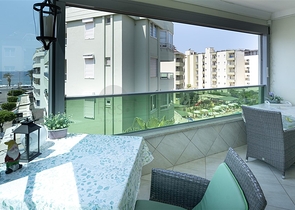 Квартира планировкой 2+1 на первой береговой линии в Оба