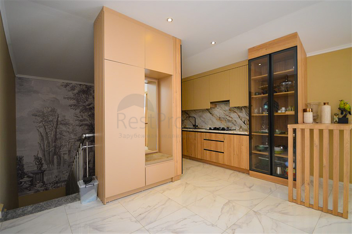 Идеальное жилье 4+1 с превосходной инфраструктурой, в районе Кестель