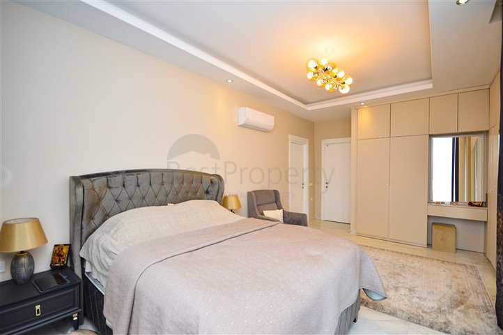 Идеальное жилье 4+1 с превосходной инфраструктурой, в районе Кестель