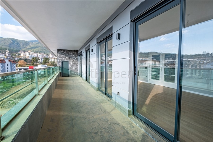 Просторный пентхаус 4+1 в районе Оба