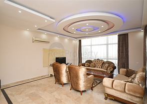 Вилла в сите 4+1 с небольшим садом и видом на море и горы в живописном районе Каргыджак