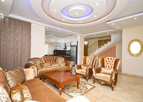 Вилла в сите 4+1 с небольшим садом и видом на море и горы в живописном районе Каргыджак