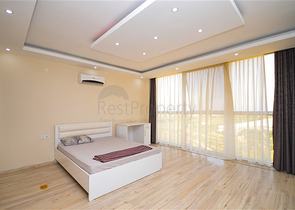 Вилла в сите 4+1 с небольшим садом и видом на море и горы в живописном районе Каргыджак