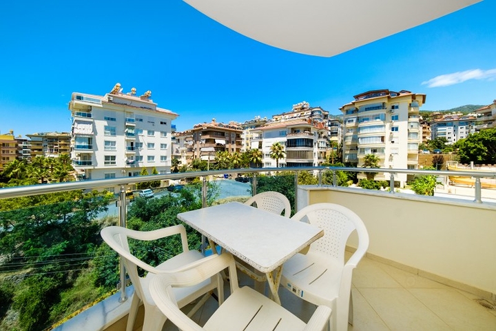 Квартира 2+1 в районе Джикджили с просторным балконом