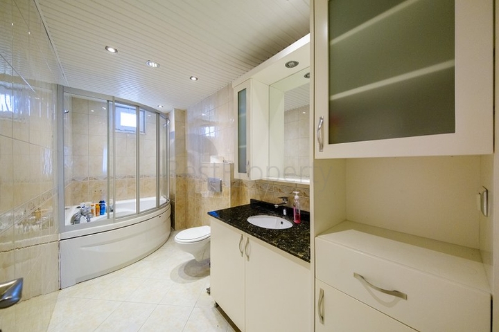 Квартира 2+1 в районе Джикджили с просторным балконом