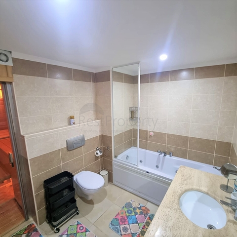 Апартаменты 4+1 в районе Джикджилли