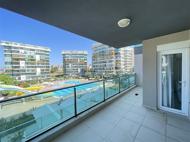 Квартира 1+1 в популярном жилом комплексе в районе Авсаллар