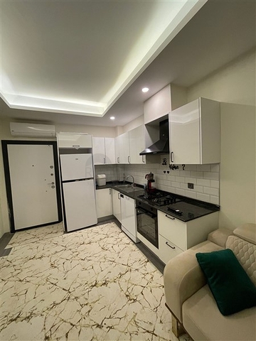 Квартира 1+1 в новом комплексе в Газипаша в 600 м от моря