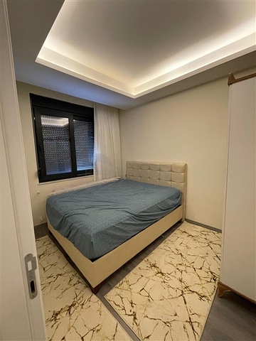 Квартира 1+1 в новом комплексе в Газипаша в 600 м от моря