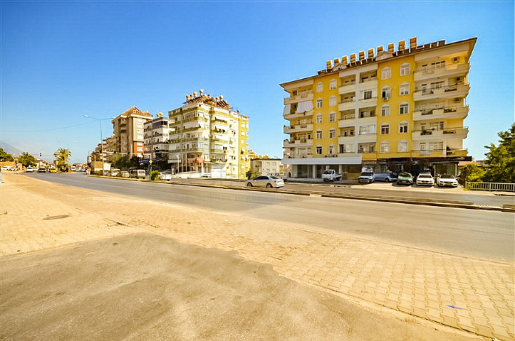 Пентхаус планировки 7+1 с отдельной кухней в центре Алании