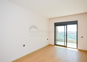 Двухэтажный пентхаус 3+1 с закрытым паркингом и видом на море в Алании