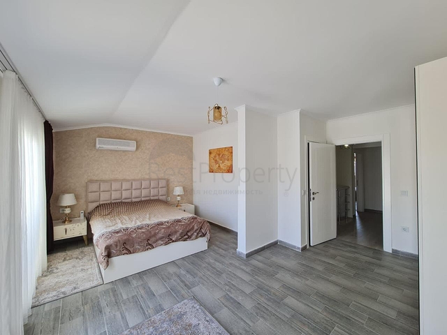 Просторный пентхаус 2+1 в районе Кестель