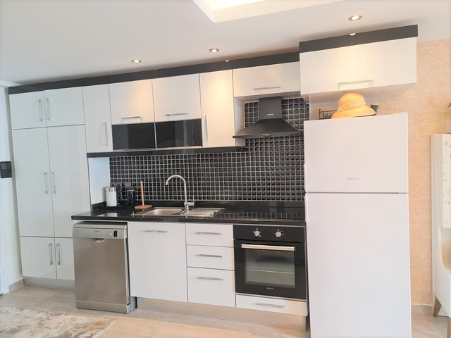 Просторный пентхаус 2+1 в районе Кестель