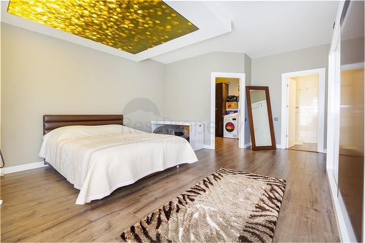 Просторный петнтхаус в районе Оба