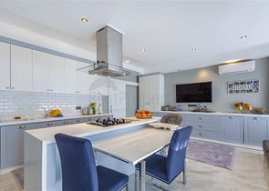 Просторный петнтхаус в районе Оба