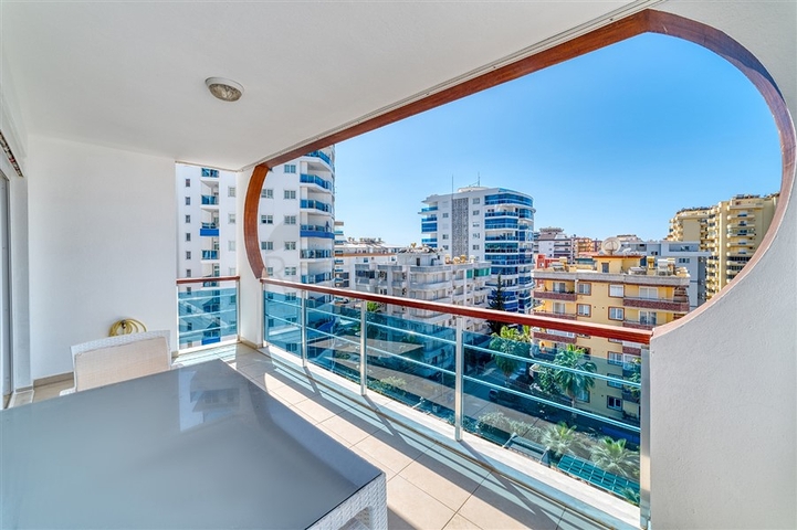 Меблированная квартира 1+1 в Махмутларе