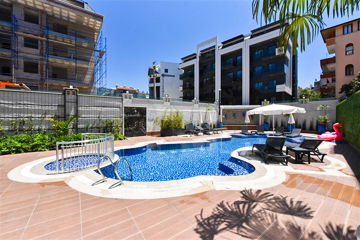 Пентхаус 2+1 с красивым видом в районе пляжа Клеопатры на аренду