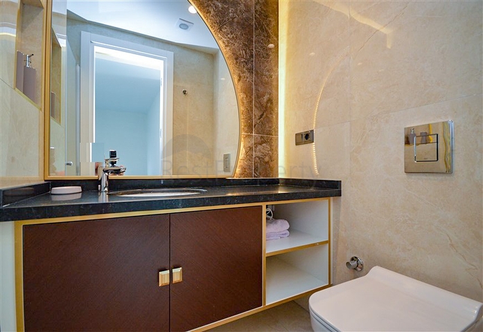 Пентхаус 2+1 с красивым видом в районе пляжа Клеопатры на аренду