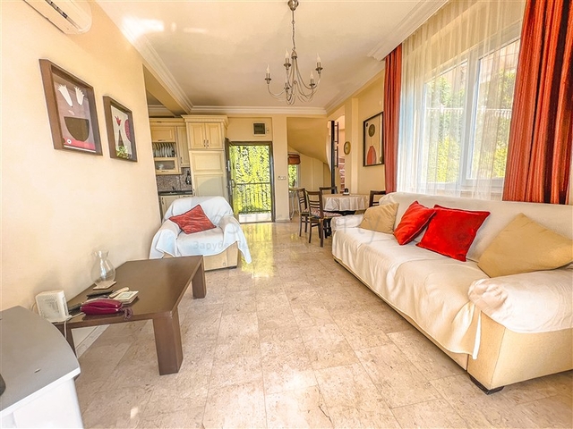 Пентхаус 2+1 в живописном районе Каргыджак